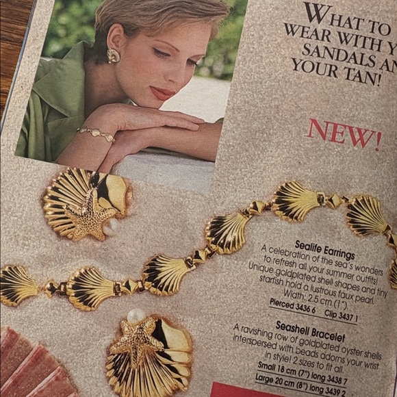 Vintage Avon Seashell Bracelet & Clip Earrings Set Gold Pearl Accent NIB 351 - Picture 12 of 16